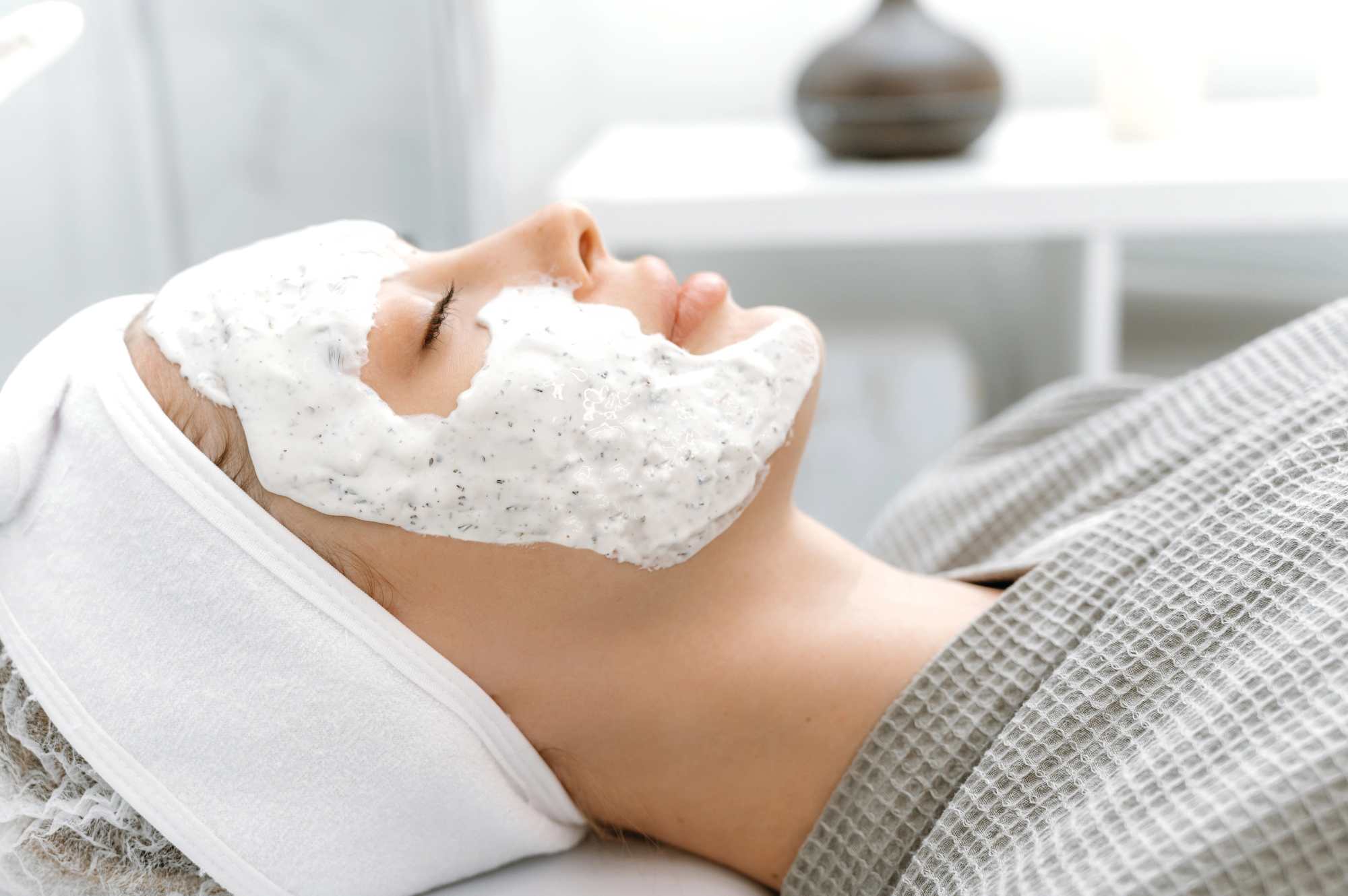 Odločila sem se za kemični piling po posvetu s strokovnjakom